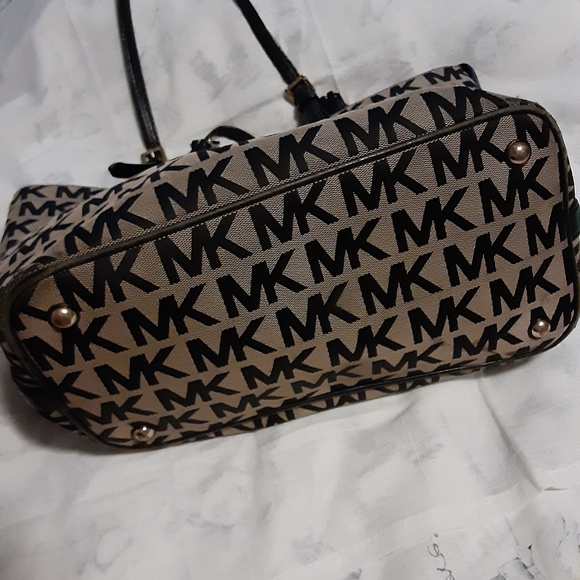 Michael Kors large tote - Picture 6 of 11